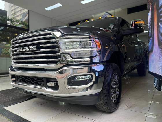 RAM 3500 6.7 I6 TURBO DIESEL LIMITED LONGHORN CD 4X4  AUTOMÁTICO